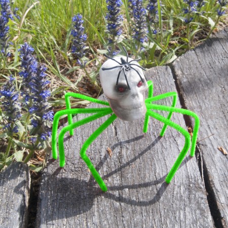 Павук готичний череп 30см (зелений)